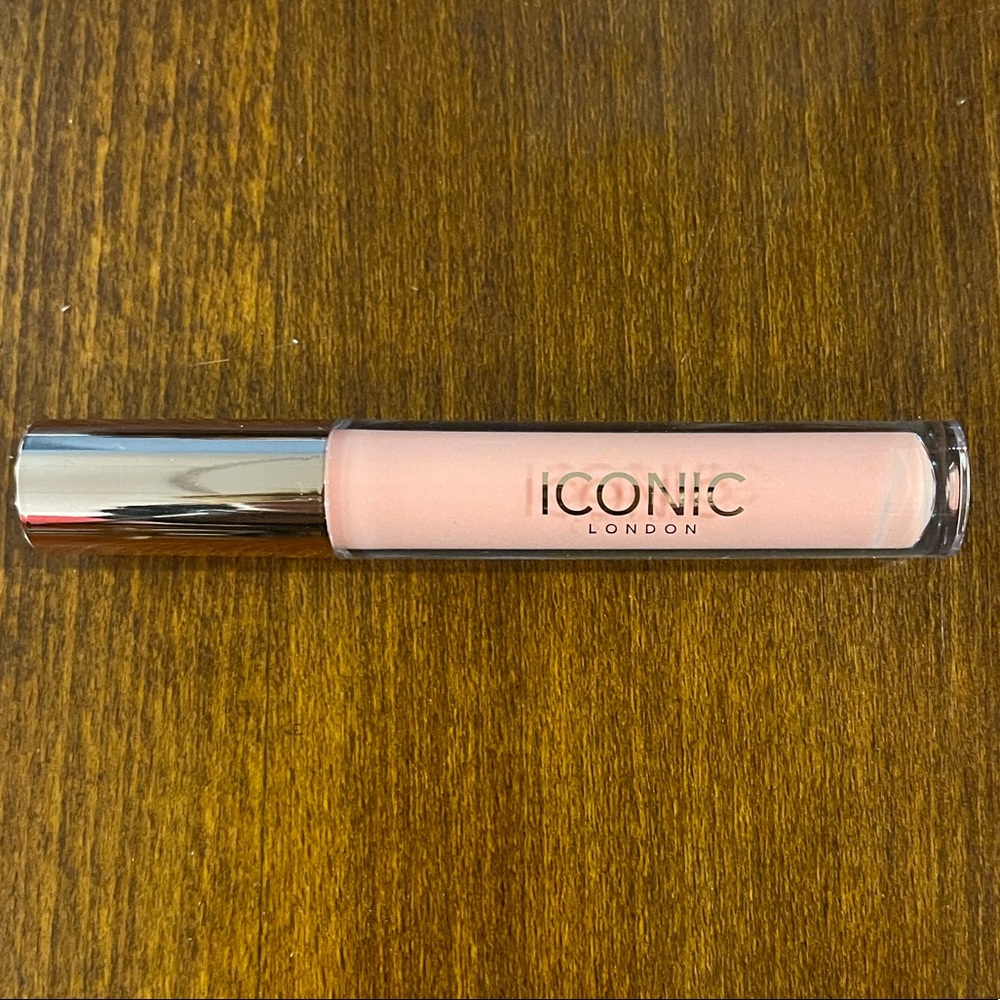 Iconic london lip plumping gloss